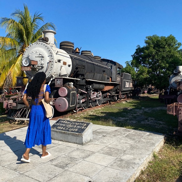 Meet your Posher, Patricia S-M - Picture 1 of 1